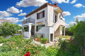 Apartments Nikola 2113